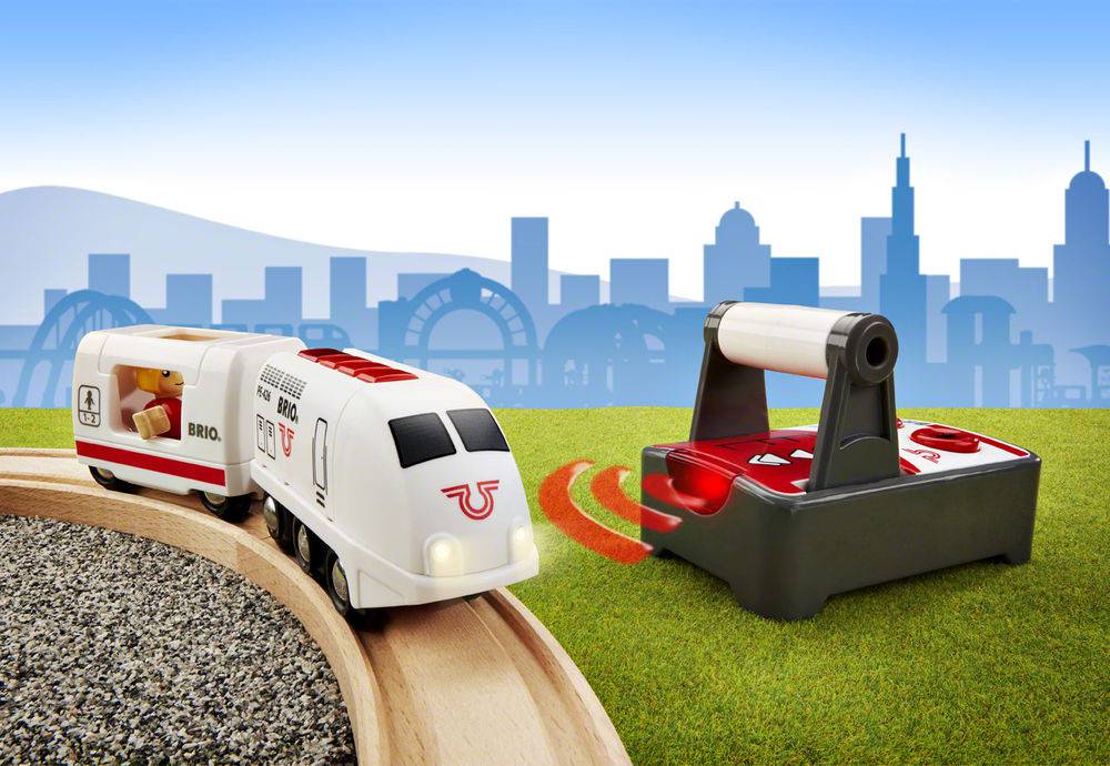 BRIO - RC Travel Train 4 pieces - Ravensburger Australia & New Zealand